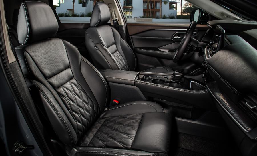 Интерьер Nissan Rogue Platinum AWD 2020 года  (фото 10 из 55)